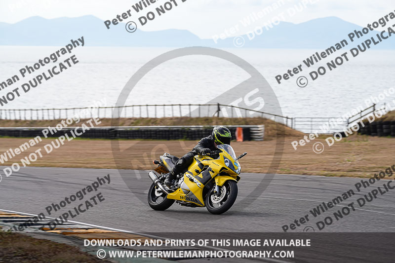 anglesey no limits trackday;anglesey photographs;anglesey trackday photographs;enduro digital images;event digital images;eventdigitalimages;no limits trackdays;peter wileman photography;racing digital images;trac mon;trackday digital images;trackday photos;ty croes